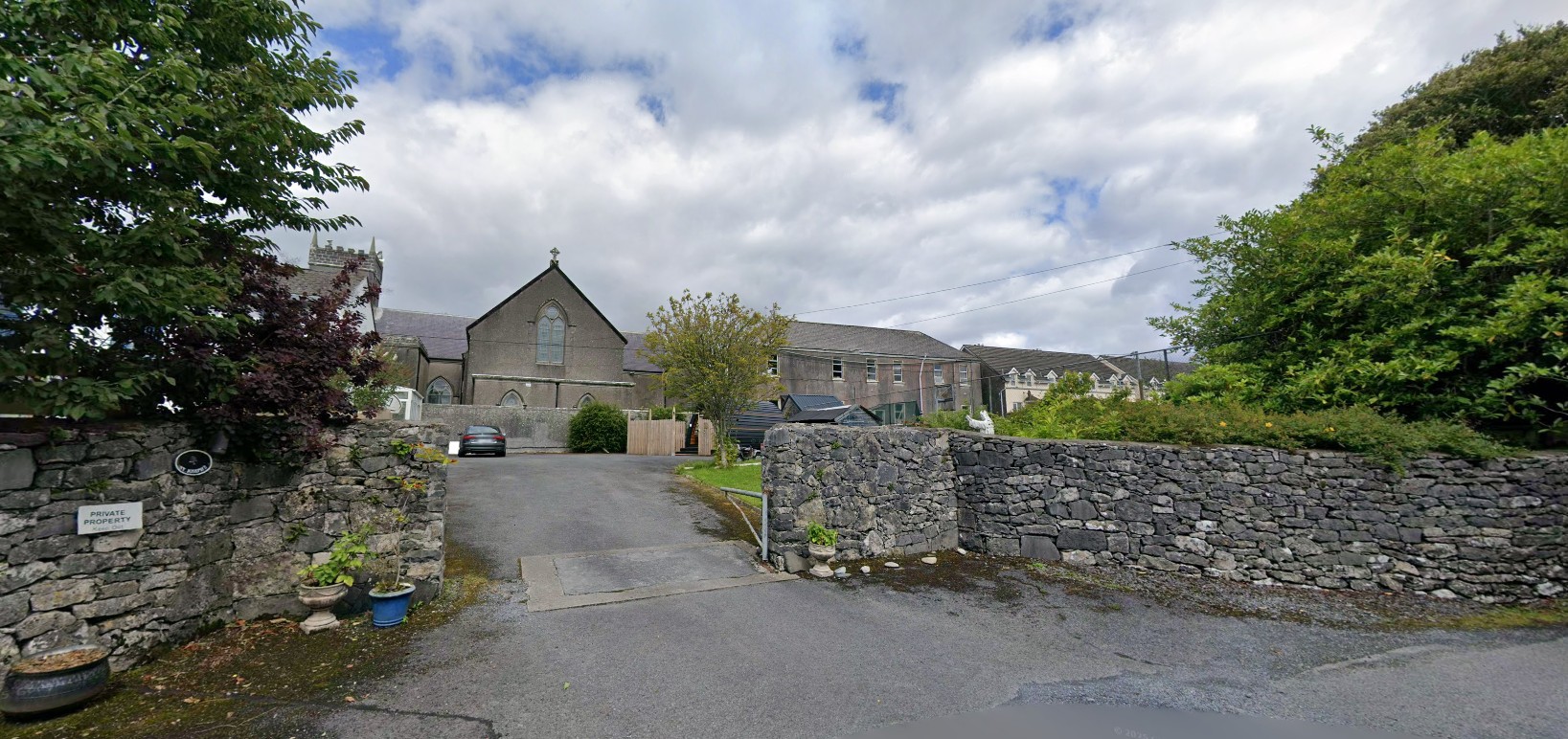 hiking-activities-Oughterard