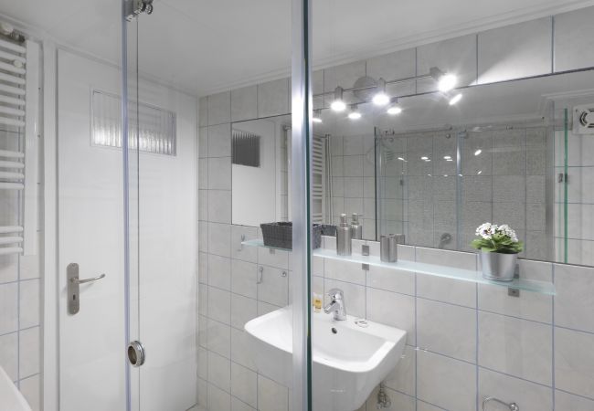 Studio in Athens - Bright Spacious Studio at a Strategic Location!  Studio in Athens - Bright Spacious Studio at a Strategic Location!