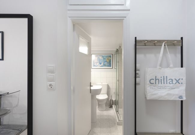 Studio in Athens - Bright Spacious Studio at a Strategic Location!  Studio in Athens - Bright Spacious Studio at a Strategic Location!