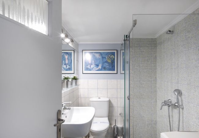 Studio in Athens - Bright Spacious Studio at a Strategic Location!  Studio in Athens - Bright Spacious Studio at a Strategic Location!