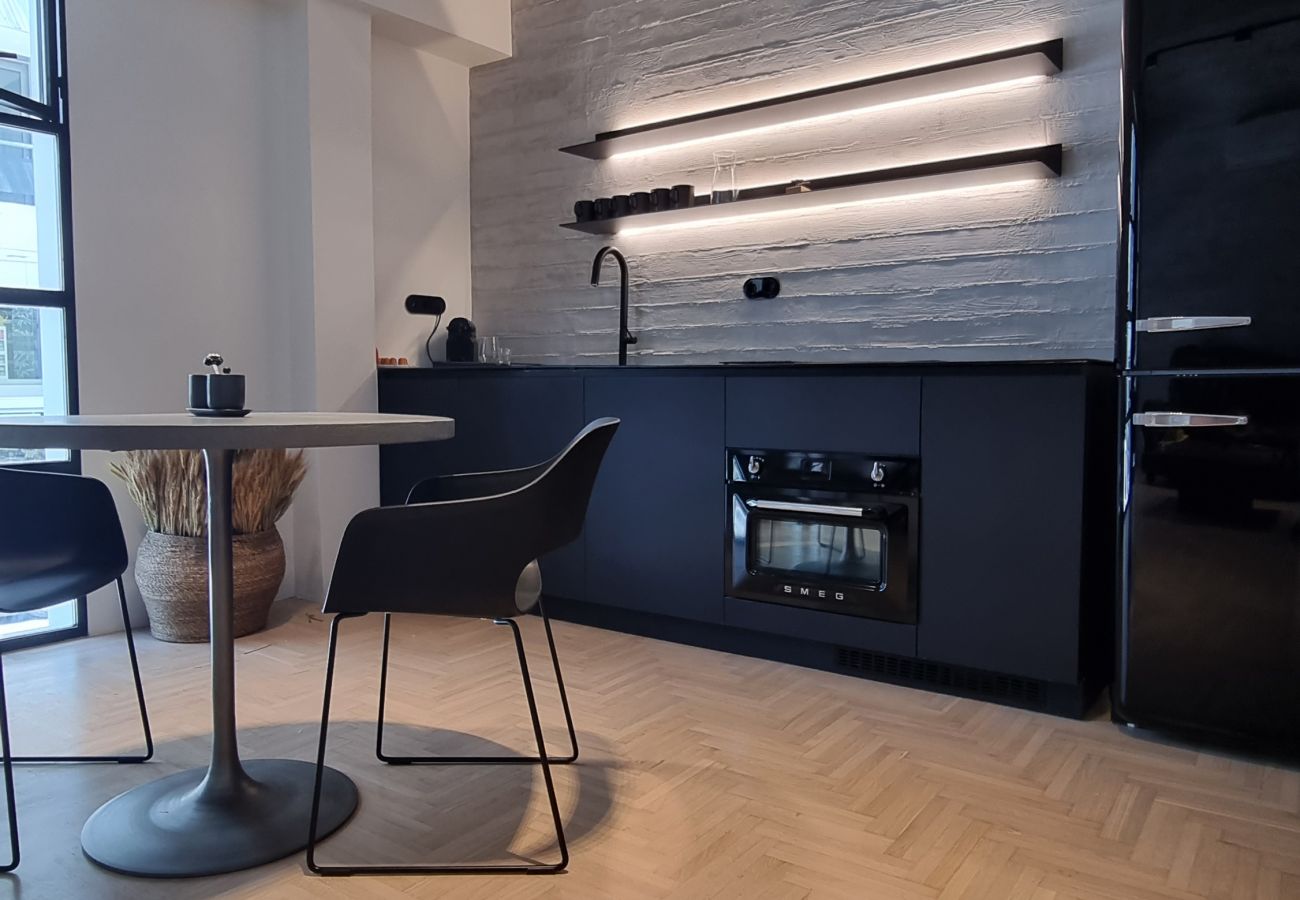 Studio in Athens - A NYC loft inspired design Studio APT in Kolonaki 