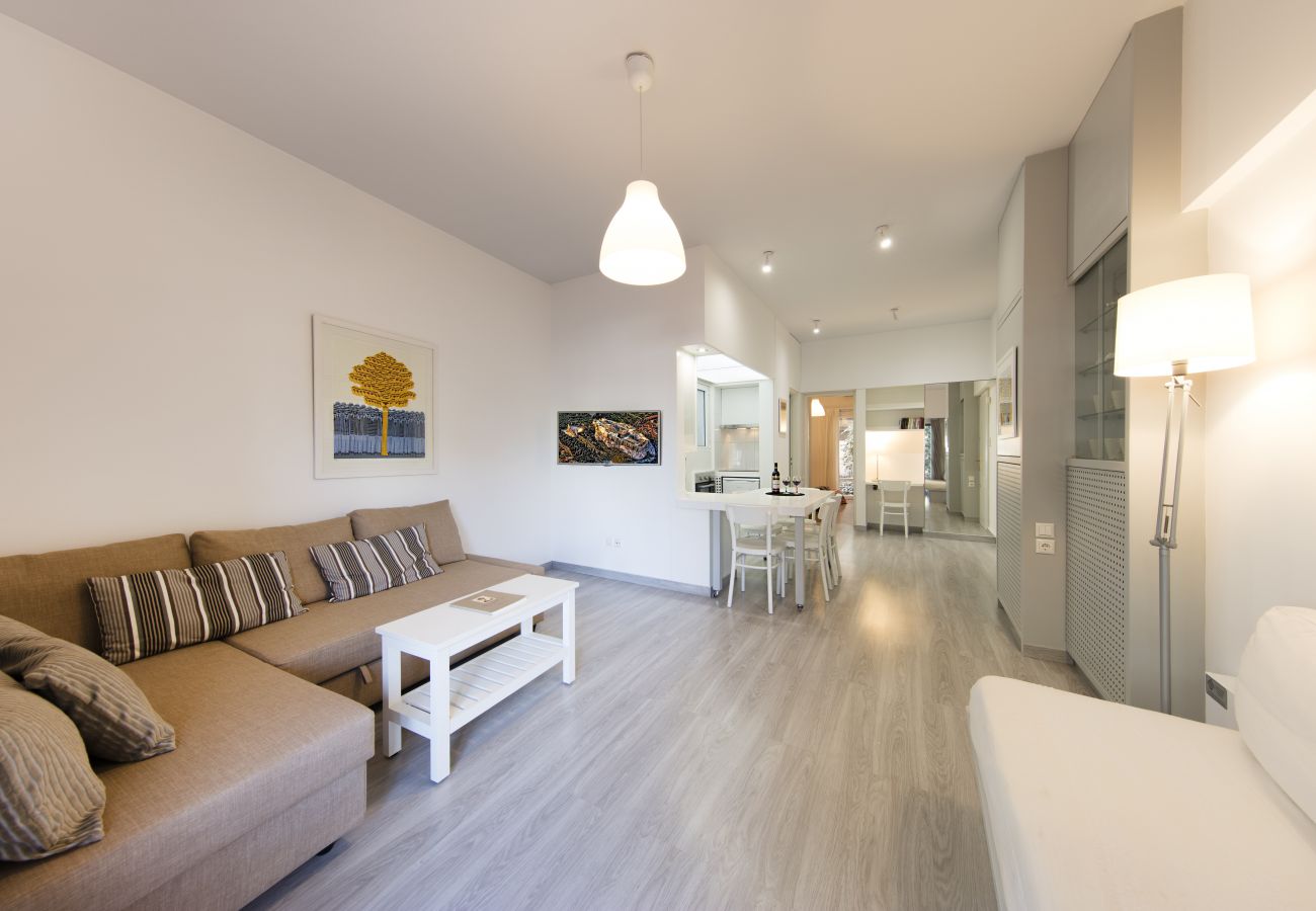 Apartment in Athens - Artistic apartment in the middle of everything 