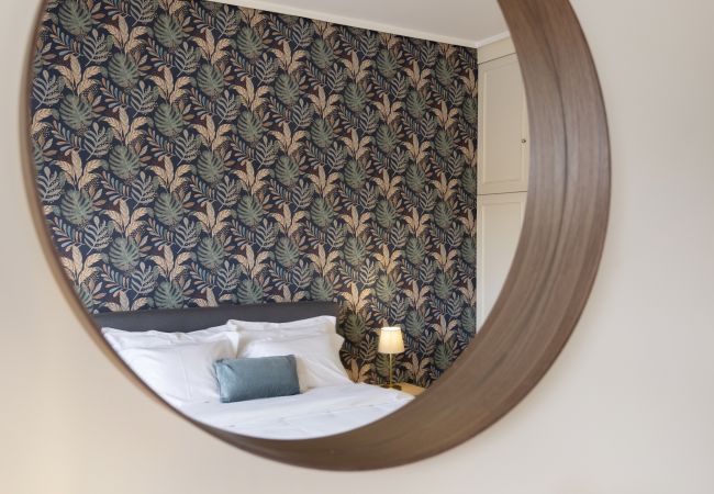 Apartment in Athens - An aristocratic 1 BR in the heart of Athens. Apartment in Athens - An aristocratic 1 BR in the heart of Athens.