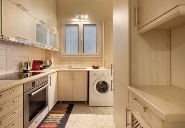 Apartment in Athens - An aristocratic 1 BR in the heart of Athens. Apartment in Athens - An aristocratic 1 BR in the heart of Athens.