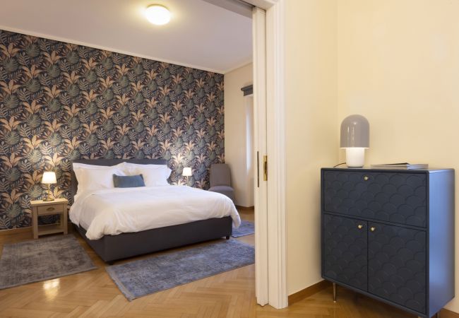 Apartment in Athens - An aristocratic 1 BR in the heart of Athens. Apartment in Athens - An aristocratic 1 BR in the heart of Athens.