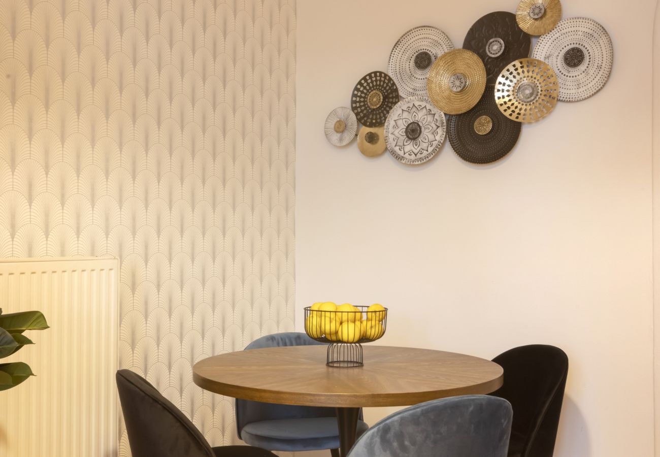 Apartment in Athens - Homey one bedroom in hip Pagrati