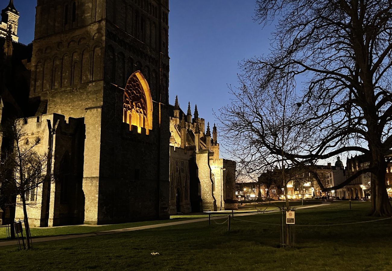 Apartment in Exeter - Cathedral View - Exclusive on Cathedral Green