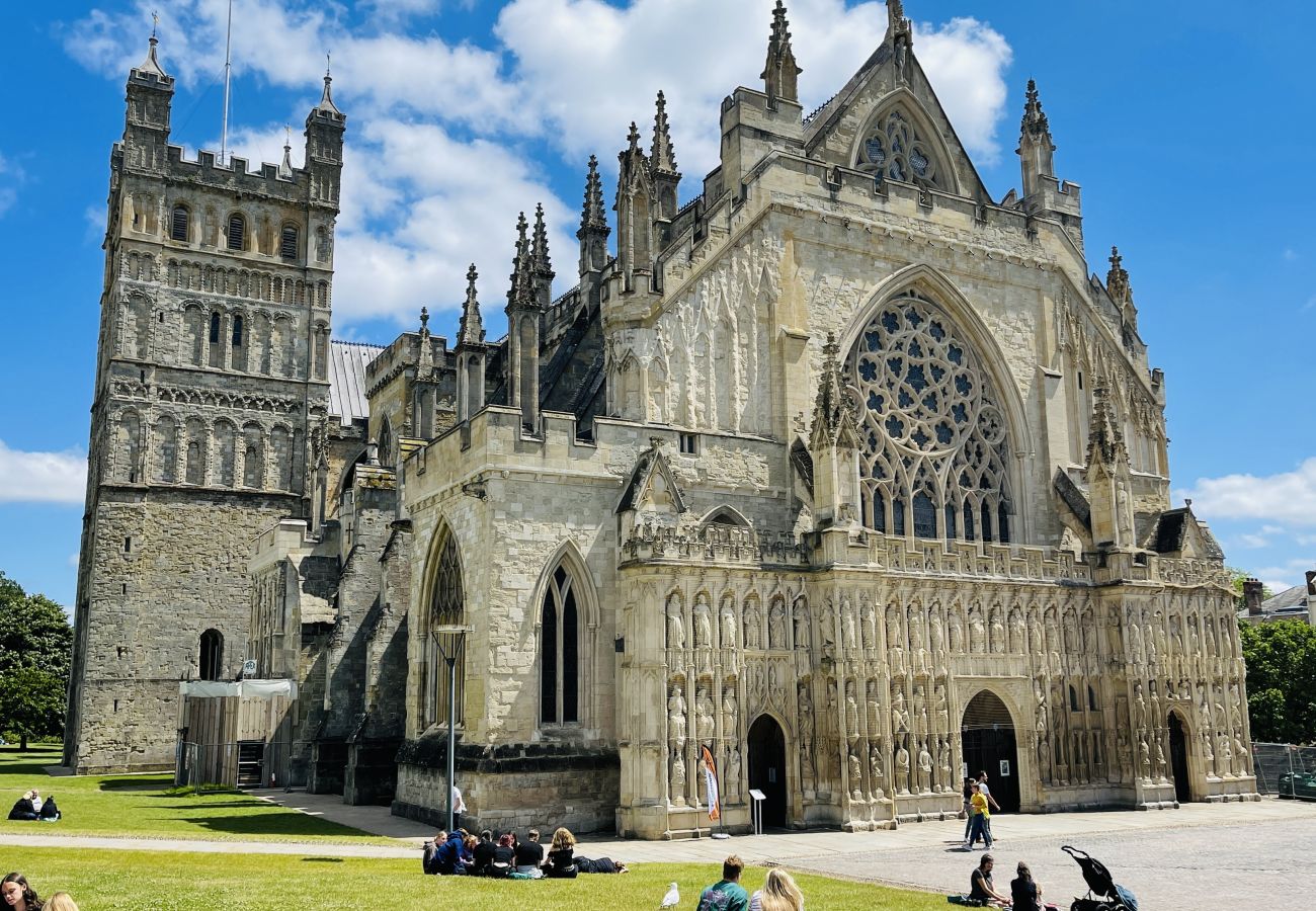 Apartment in Exeter - Cathedral View - Exclusive on Cathedral Green