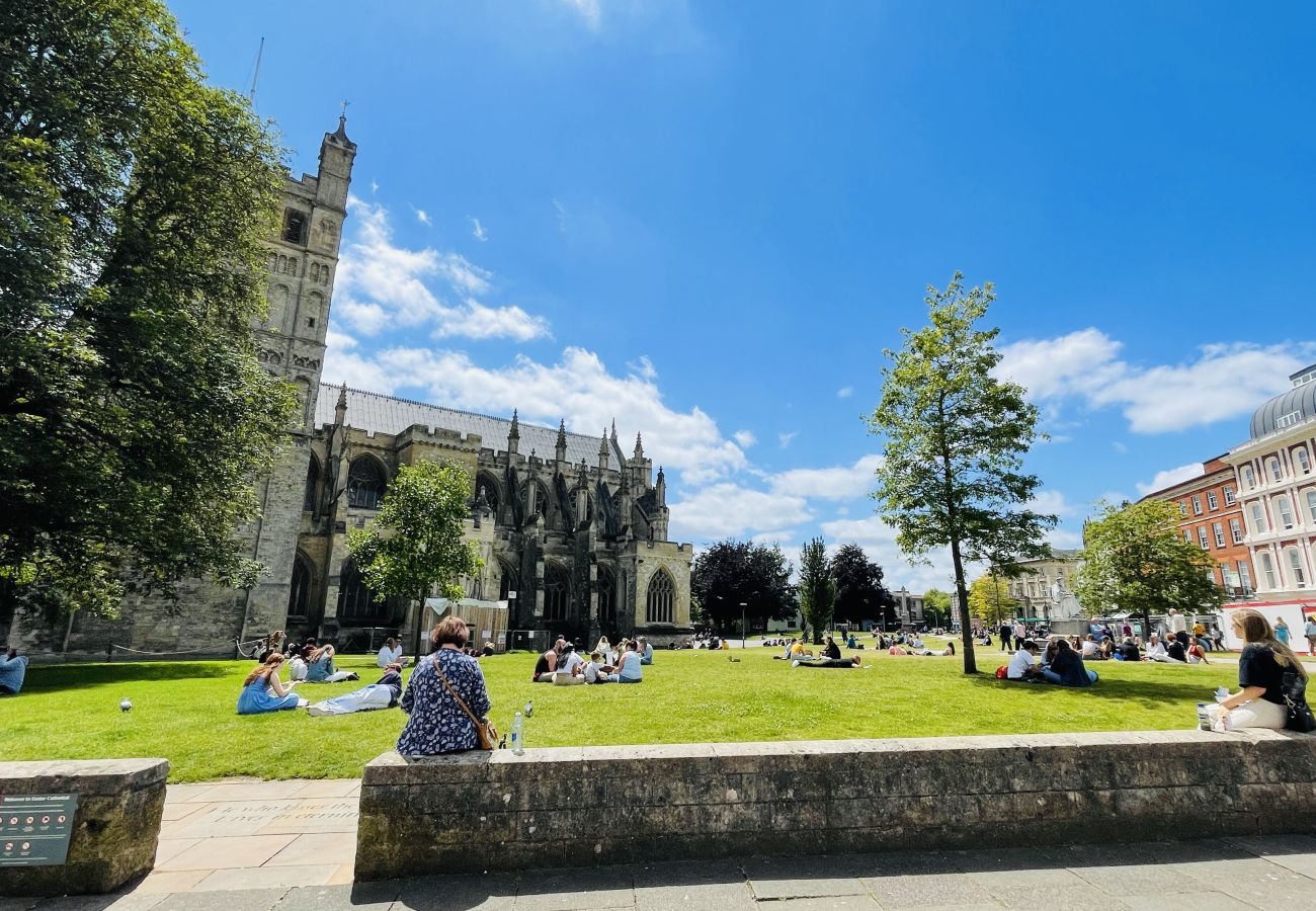 Apartment in Exeter - Cathedral View - Exclusive on Cathedral Green