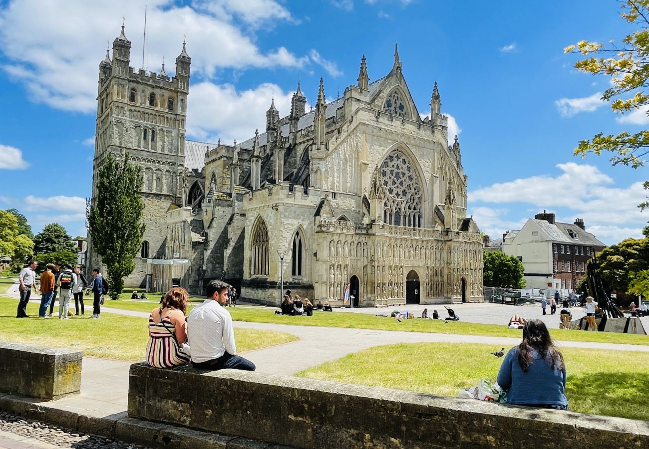 Apartment in Exeter - Cathedral View - Exclusive on Cathedral Green