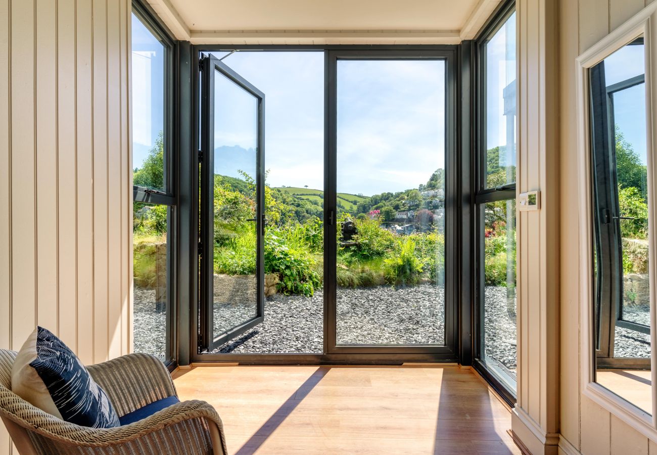 House in Kingswear - Two Guns - Stylish town house with stunning views