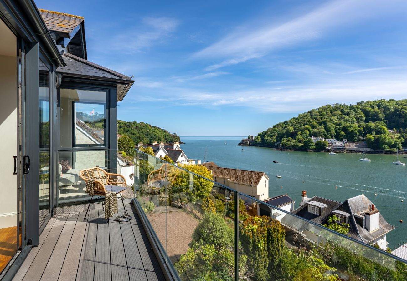 House in Kingswear - Two Guns - Stylish town house with stunning views