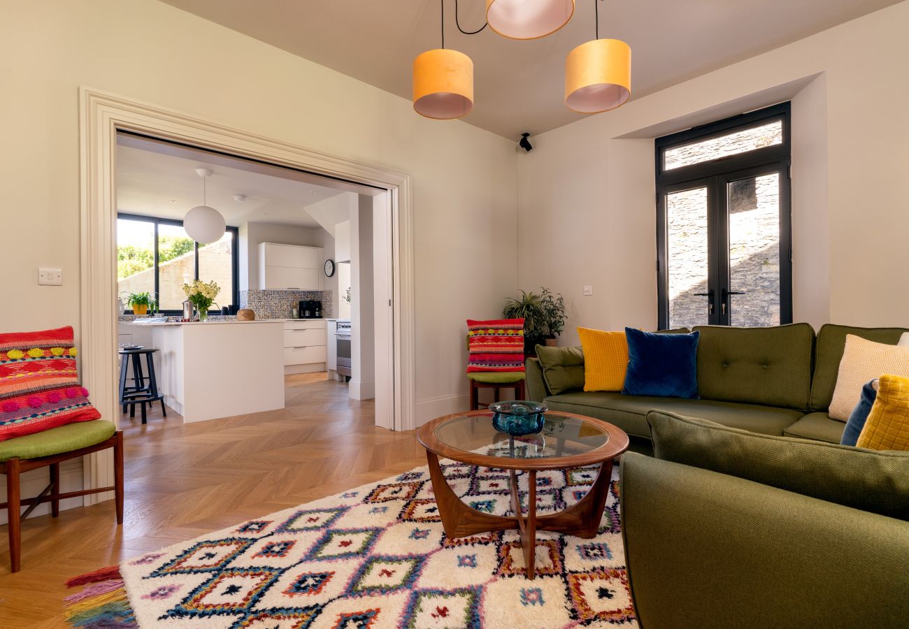 House in Kingswear - Two Guns - Stylish town house with stunning views
