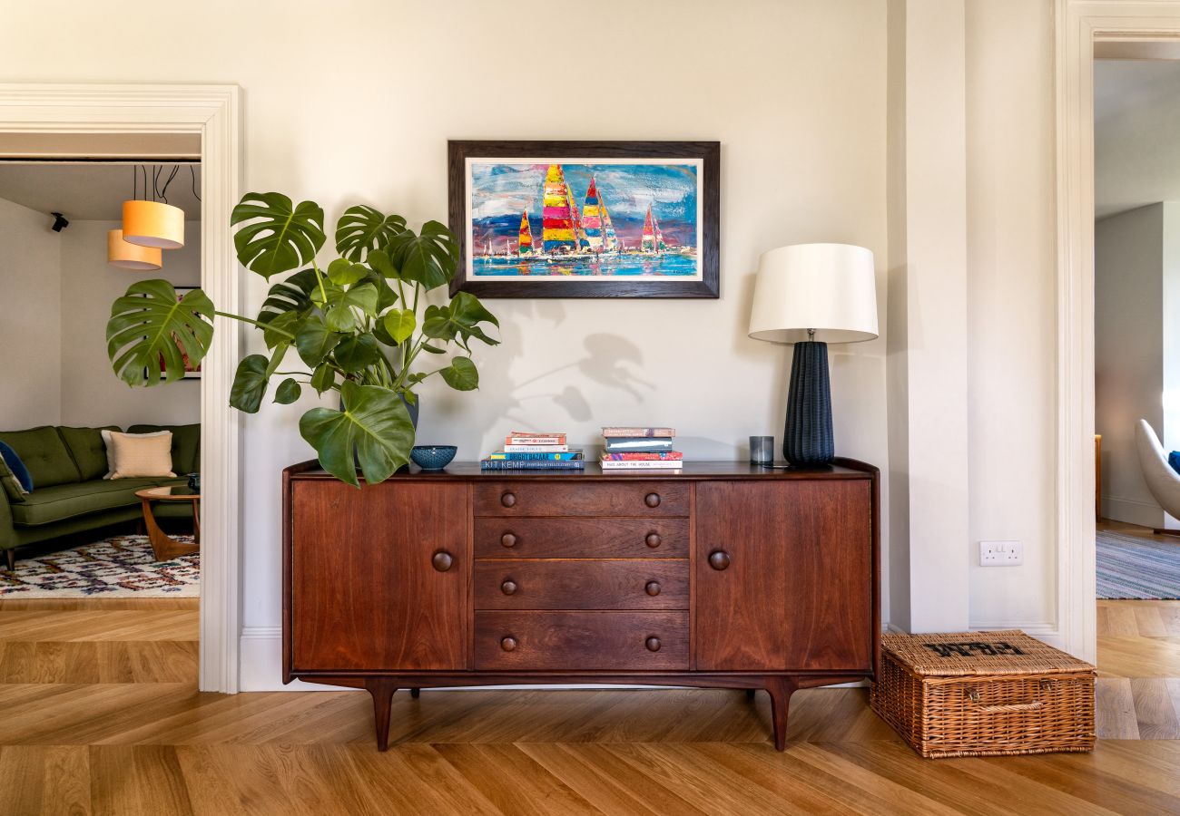 House in Kingswear - Two Guns - Stylish town house with stunning views
