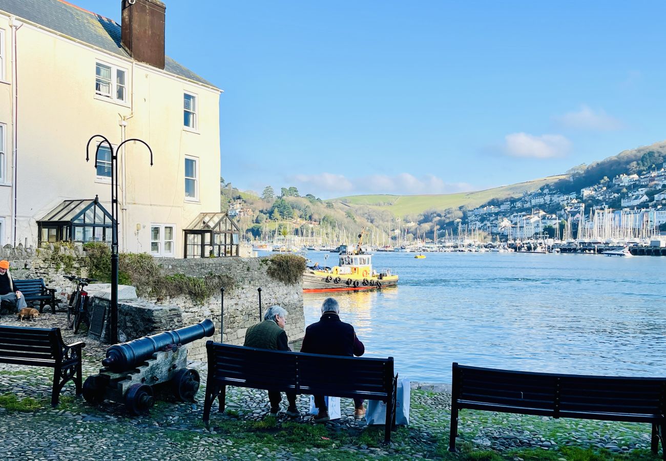House in Kingswear - Two Guns - Stylish town house with stunning views