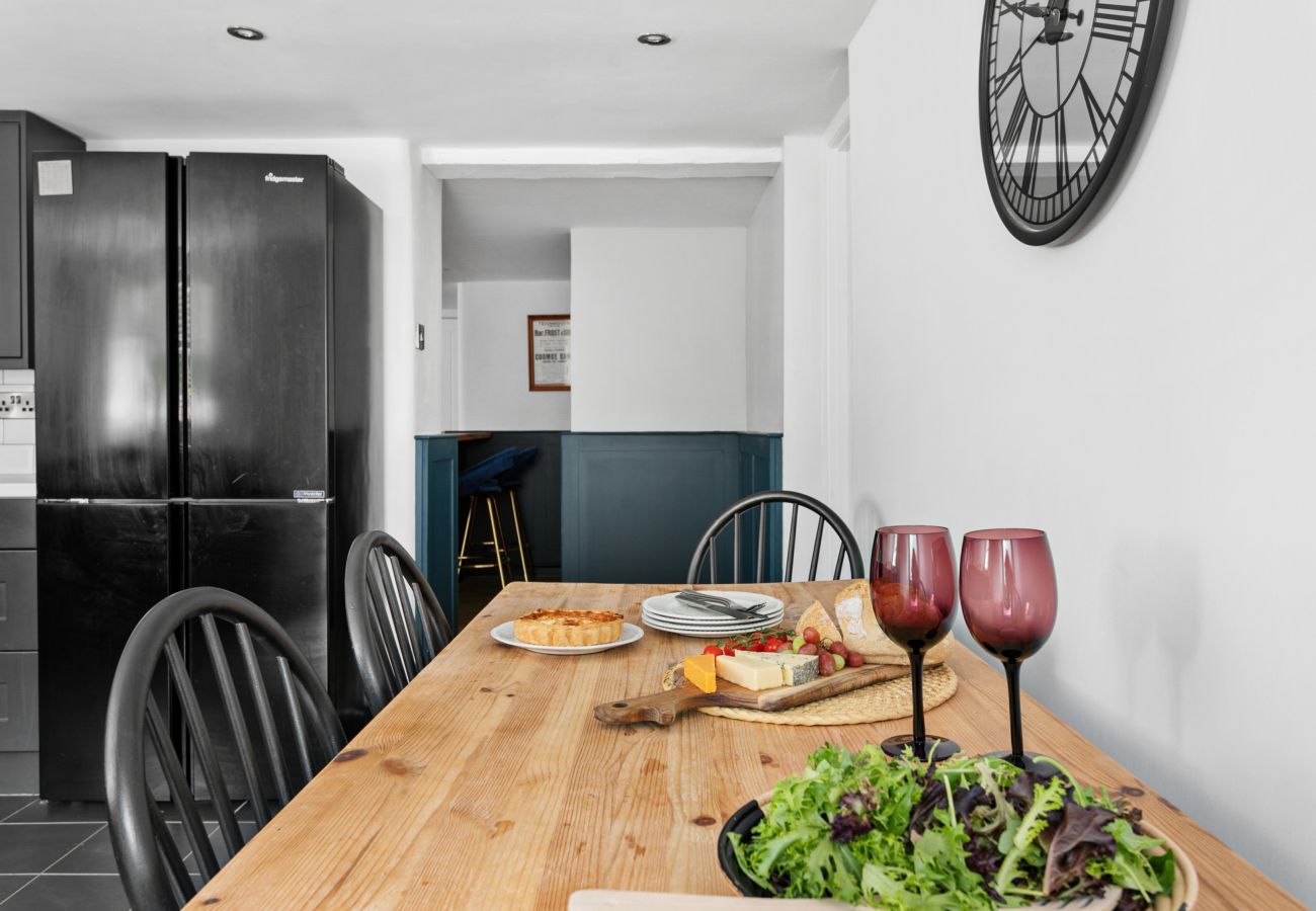 Apartment in Teignmouth - Coombe Bank - Seaboard spirit, contemporary chic