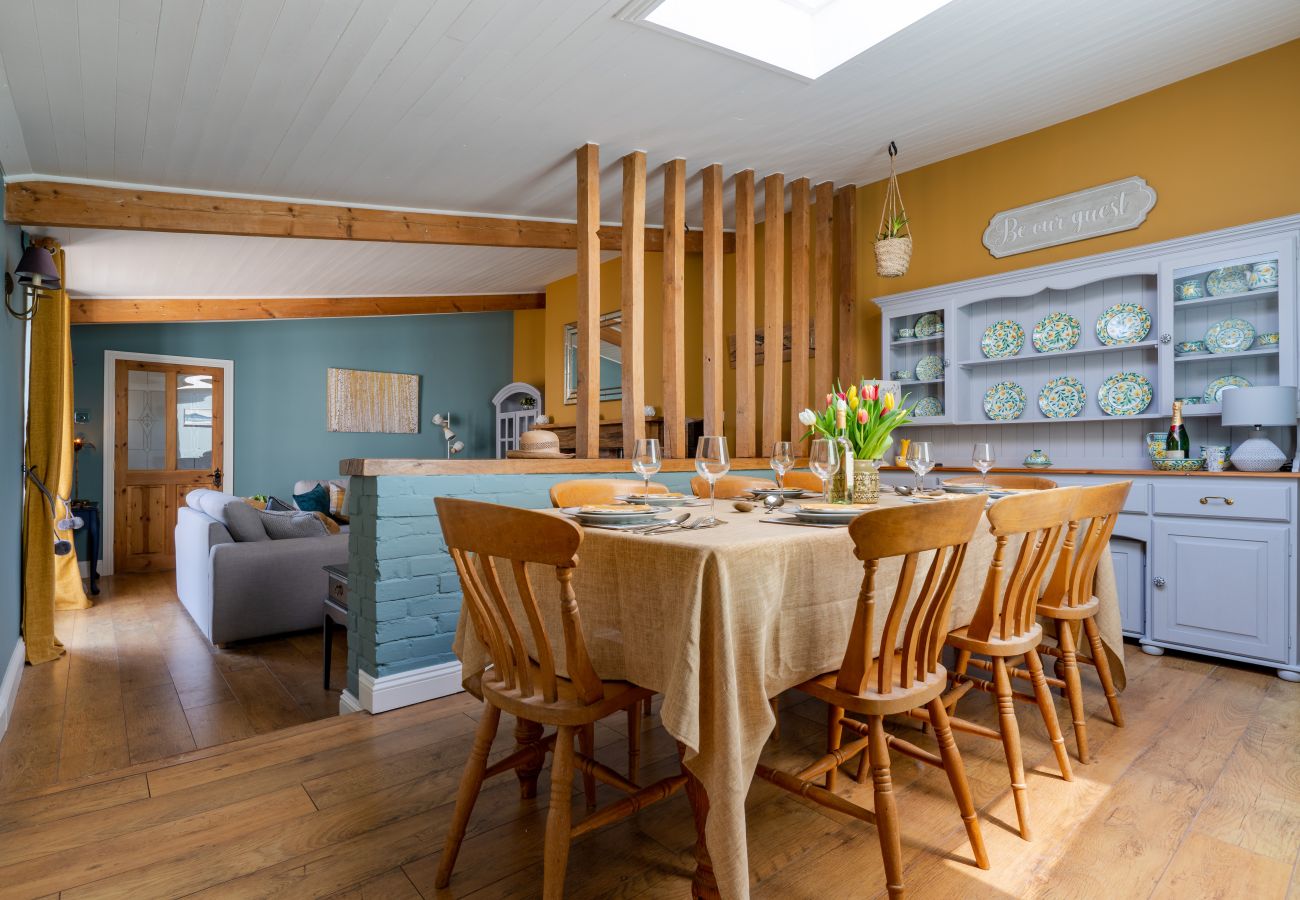 Cottage in Holcombe - The Cottage - Characterful, coastal with hot tub