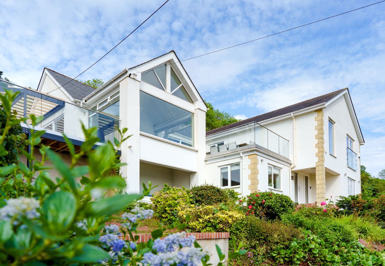 House in Bishopsteignton - The Curlews - Waterside, boutique home with 10 person spa