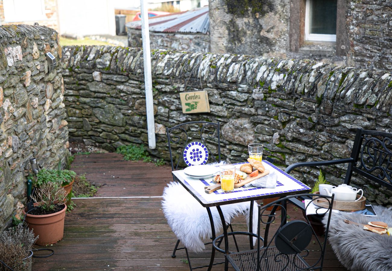 Cottage in Salcombe - Pippin Cottage - Character Cottage with the spirit of the sea