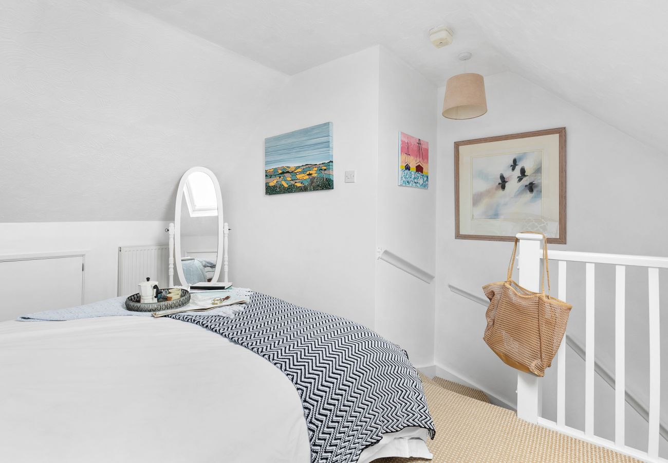 Cottage in Salcombe - Pippin Cottage - Character Cottage with the spirit of the sea