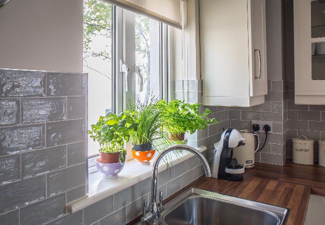 Apartment in Clifden - Pink Blossom Townhouse Chic apt Apartment in Clifden - Pink Blossom Townhouse Chic apt