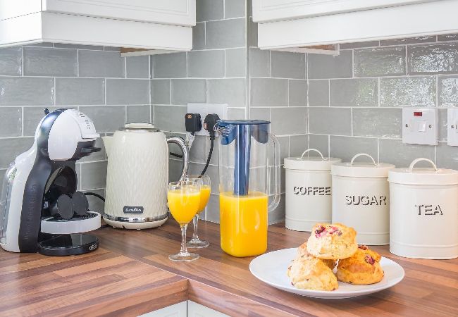 Apartment in Clifden - Pink Blossom Townhouse Chic apt Apartment in Clifden - Pink Blossom Townhouse Chic apt