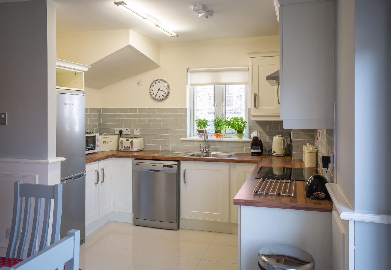 Apartment in Clifden - Connemara Lettings Townhouse Chic apt