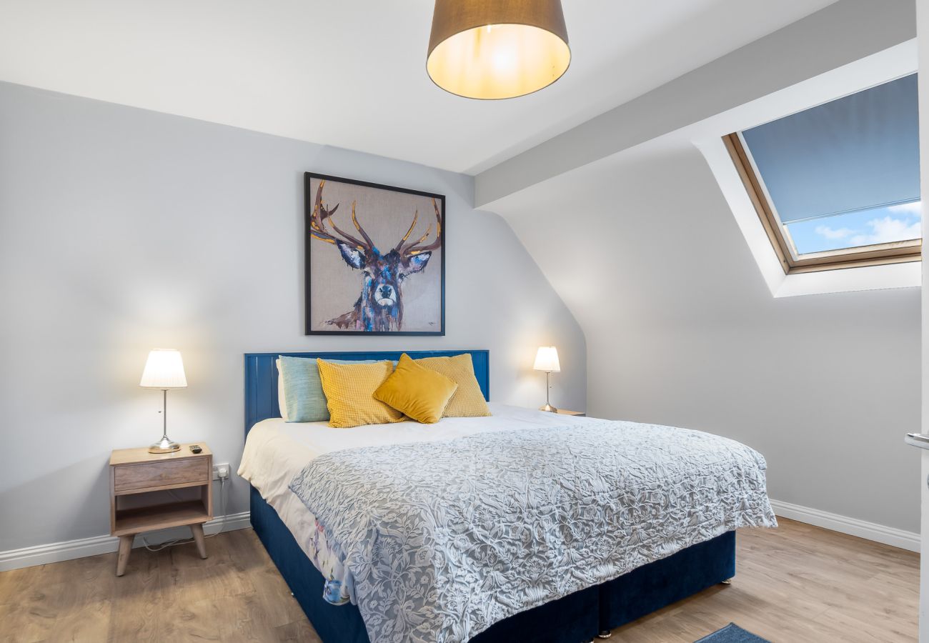 Apartment in Clifden - Pink Blossom Townhouse Chic apt