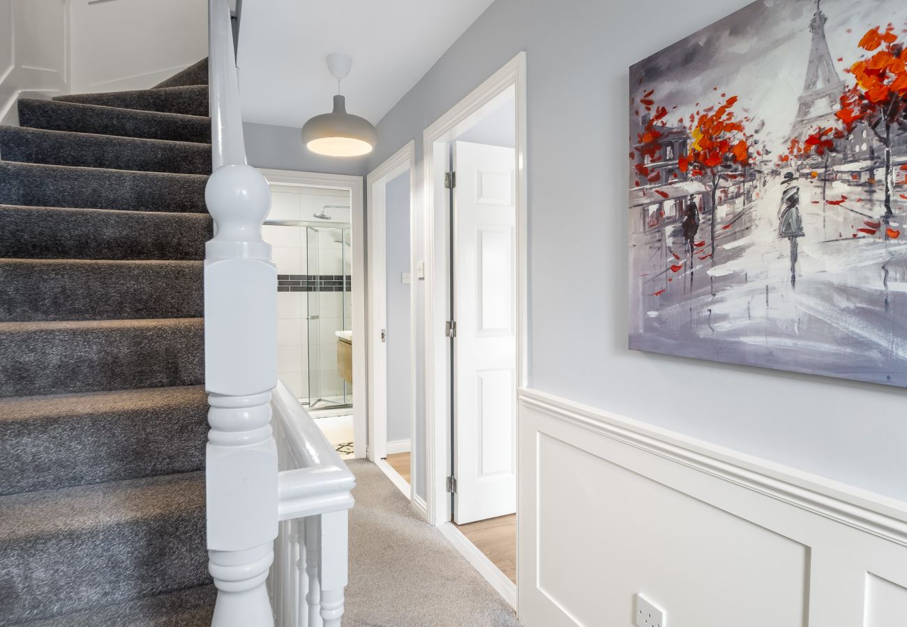 Apartment in Clifden - Pink Blossom Townhouse Chic apt