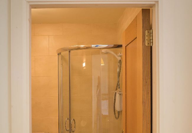 House in Clifden - 17 Canons Lane, truly is a home away from home House in Clifden - 17 Canons Lane, truly is a home away from home