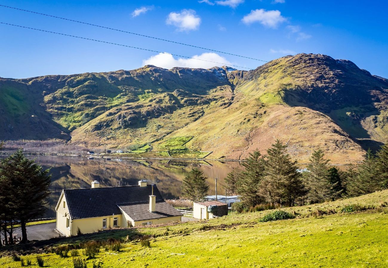 House in Renvyle - Lough Fee, Renvyle fantastic views on offer