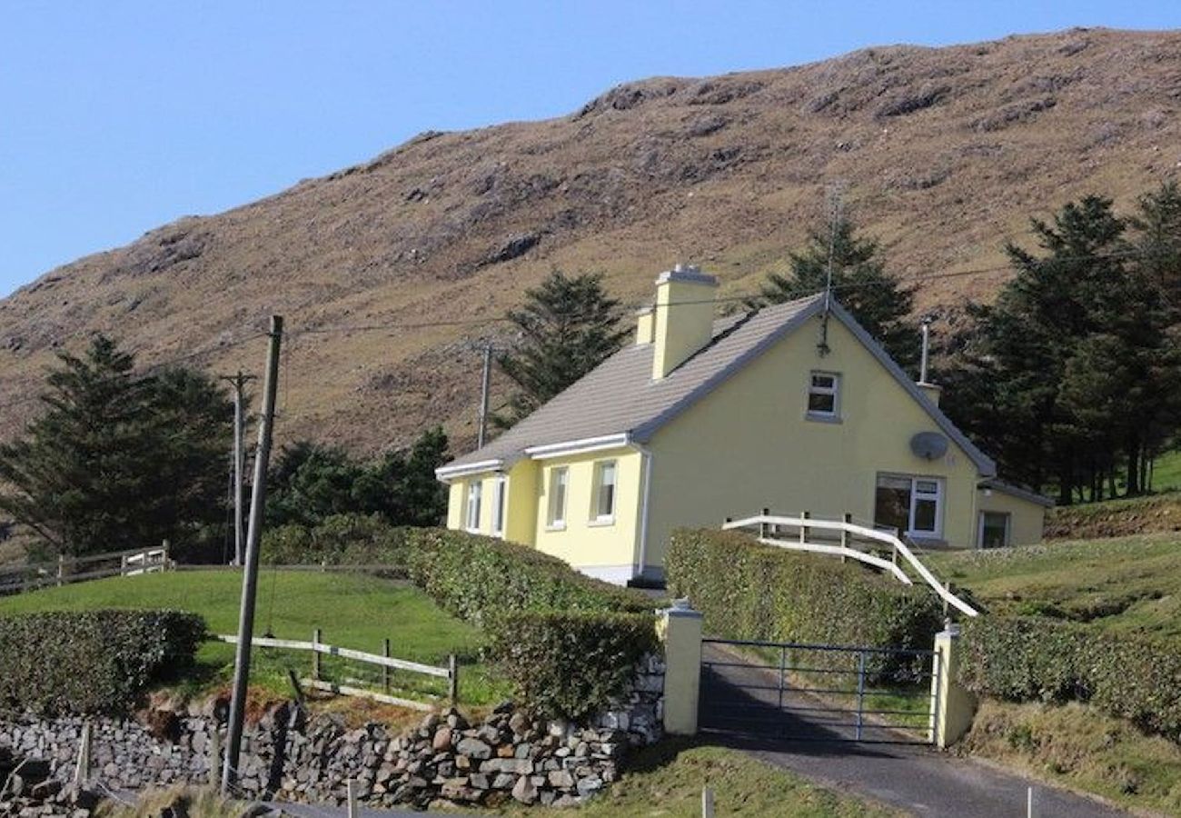 House in Renvyle - Lough Fee, Renvyle fantastic views on offer