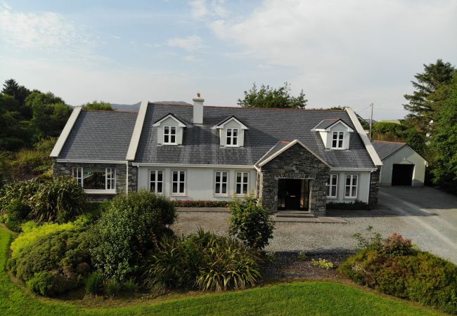 House in Moyard - Ballinakill Lodge home away from home
