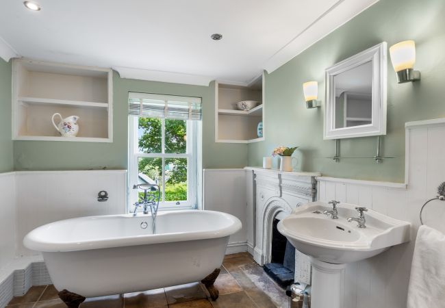 House in Clifden - Hill House Clifden a home full of character House in Clifden - Hill House Clifden a home full of character