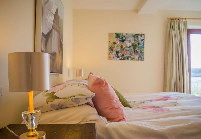 Apartment in Clifden - Helen's Hideaway is a quiet and idyllic spot Apartment in Clifden - Helen's Hideaway is a quiet and idyllic spot