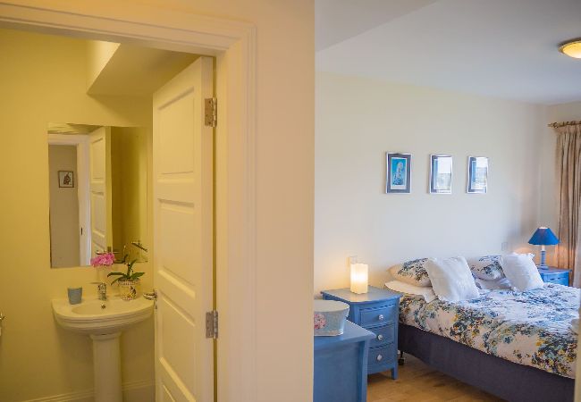 Apartment in Clifden - Helen's Hideaway is a quiet and idyllic spot Apartment in Clifden - Helen's Hideaway is a quiet and idyllic spot