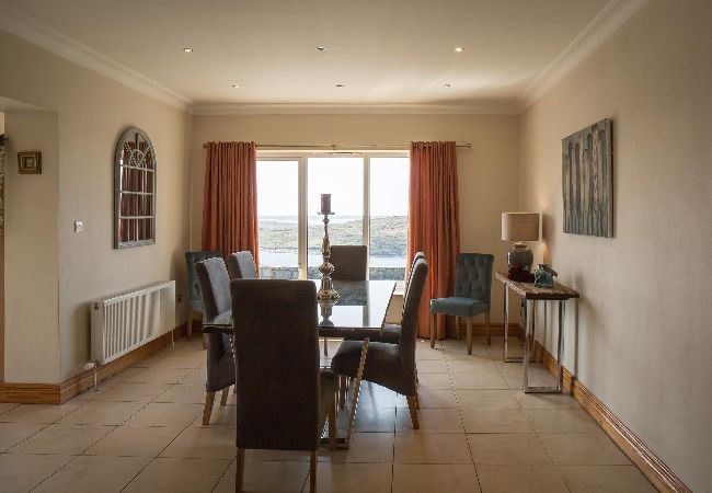 House in Clifden - Once Upon a Tide has magnificent sea views House in Clifden - Once Upon a Tide has magnificent sea views