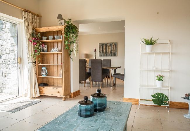 House in Clifden - Once Upon a Tide has magnificent sea views House in Clifden - Once Upon a Tide has magnificent sea views