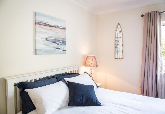 House in Clifden - Once Upon a Tide has magnificent sea views House in Clifden - Once Upon a Tide has magnificent sea views