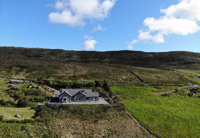 House in Clifden - Once Upon a Tide has magnificent sea views House in Clifden - Once Upon a Tide has magnificent sea views