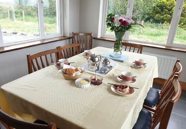 House in Clifden - Hillside House Set in a quiet & idyllic spot along the famous Bog Road House in Clifden - Hillside House Set in a quiet & idyllic spot along the famous Bog Road