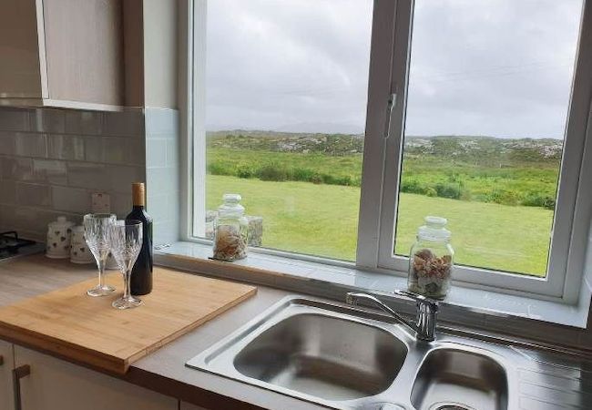House in Clifden - Hillside House Set in a quiet & idyllic spot along the famous Bog Road House in Clifden - Hillside House Set in a quiet & idyllic spot along the famous Bog Road