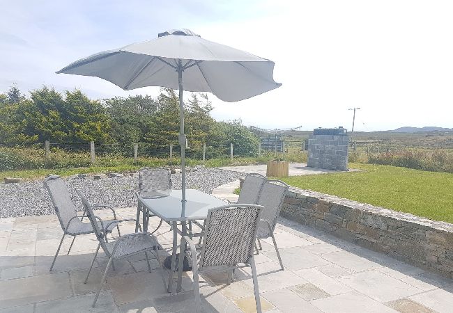 House in Clifden - Hillside House Set in a quiet & idyllic spot along the famous Bog Road House in Clifden - Hillside House Set in a quiet & idyllic spot along the famous Bog Road