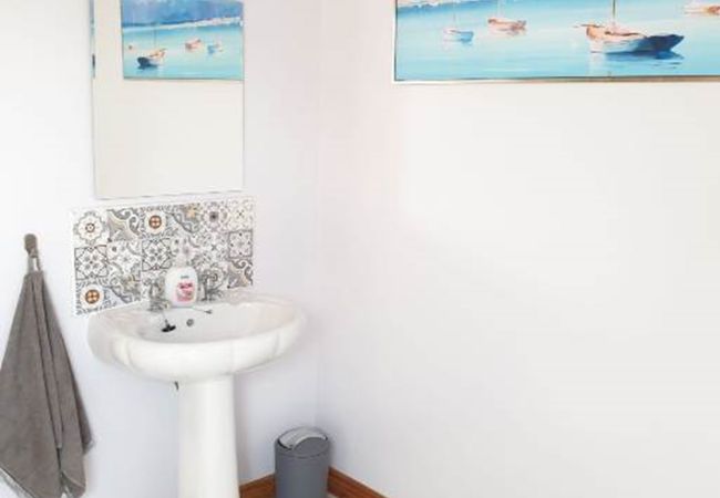 House in Clifden - Hillside House Set in a quiet & idyllic spot along the famous Bog Road House in Clifden - Hillside House Set in a quiet & idyllic spot along the famous Bog Road