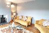 House in Clifden - Hillside House Set in a quiet & idyllic spot along the famous Bog Road