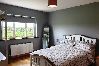 House in Clifden - Hillside House Set in a quiet & idyllic spot along the famous Bog Road
