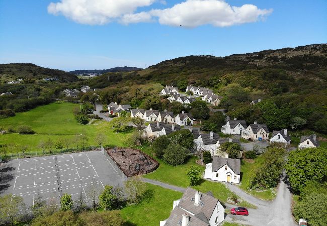 House in Clifden - 68 Clifden Glen ideal base to explore Connemara. House in Clifden - 68 Clifden Glen ideal base to explore Connemara.