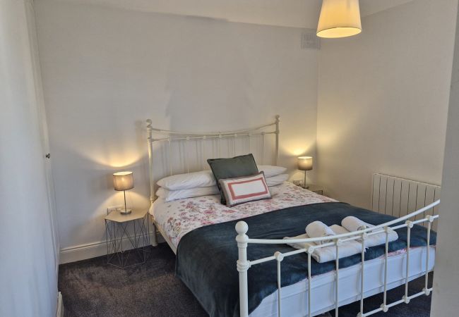 House in Clifden - 68 Clifden Glen ideal base to explore Connemara. House in Clifden - 68 Clifden Glen ideal base to explore Connemara.