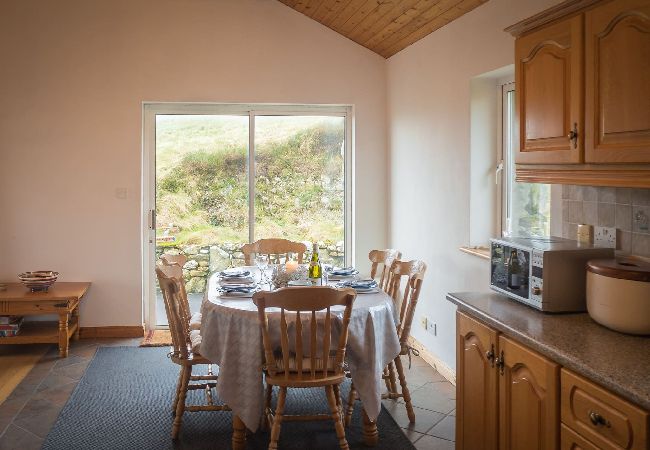 House in Clifden - Errislannan Stone Cottage offers plenty of space and fabulous views.  House in Clifden - Errislannan Stone Cottage offers plenty of space and fabulous views.