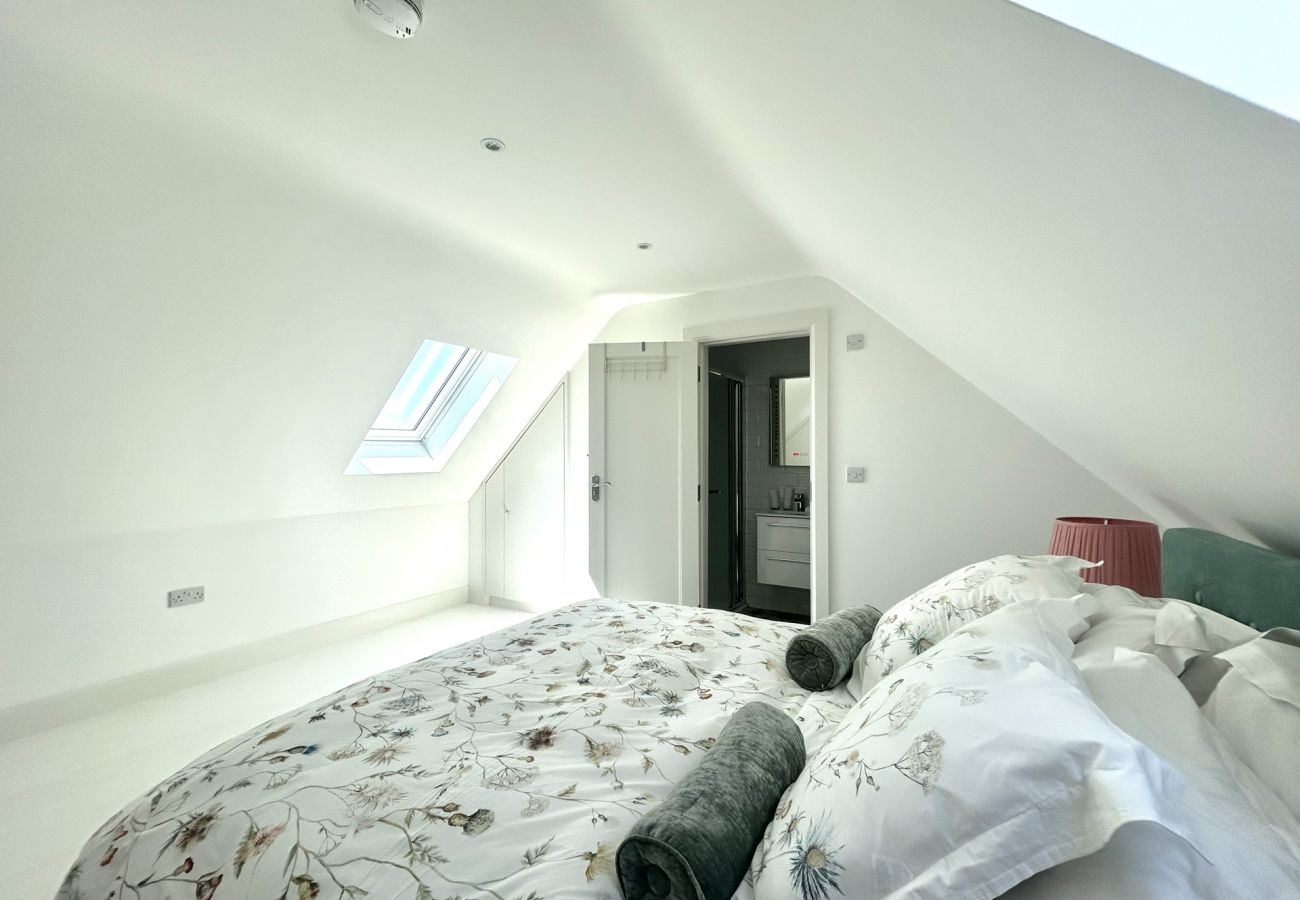 House in Ballyconneely - Doleen Quay House is a luxurious beach holiday home 